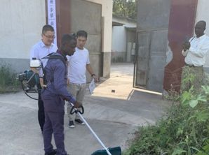 Ghana customer visited for backpack brush cutter